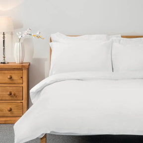 GT810 Mitre Comfort Percale Duvet Cover White Single - JD Catering Equipment Solutions Ltd