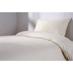 GU196 Mitre Essentials Spectrum Fitted Sheet Ivory King Size - JD Catering Equipment Solutions Ltd