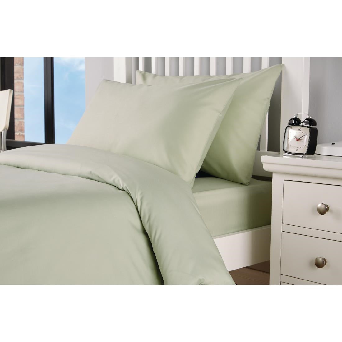 HB917 Mitre Essentials Spectrum Housewife Pillowcase Green